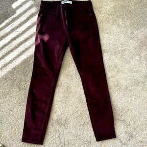 Old Navy Super Skinny Maroon Corduroys - size 6